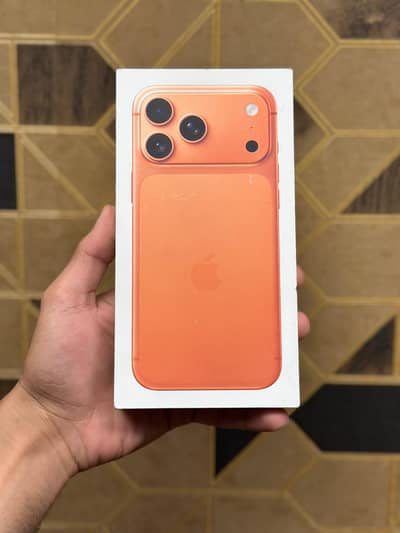 iPhone 17 Promax Box Packed.