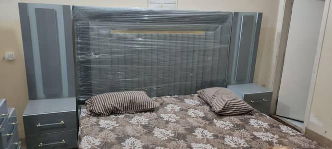 3 months used bedroom set