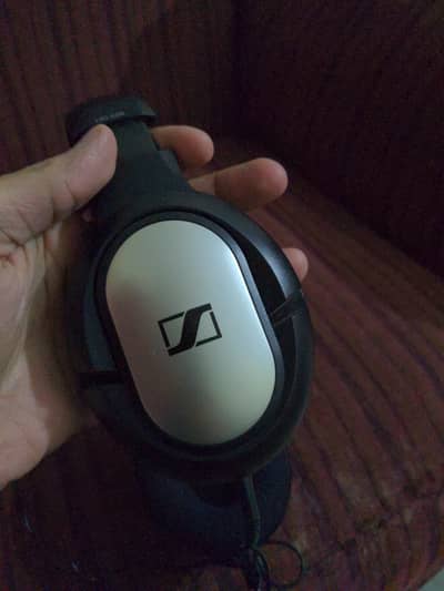 Sennheiser HD 205