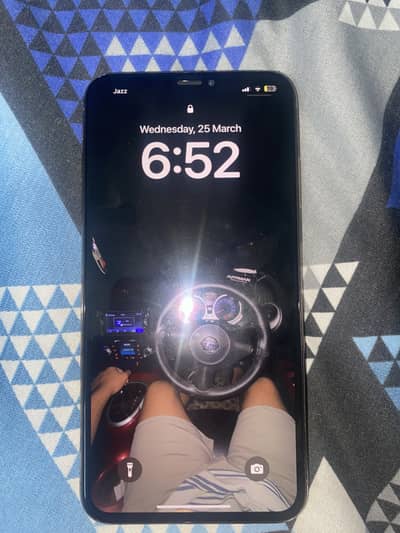 Iphone Xsmax 64 gb pra approved golden colour