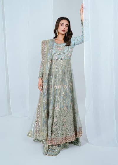 Haseen official brand only one time use to much beautiful dress urgent