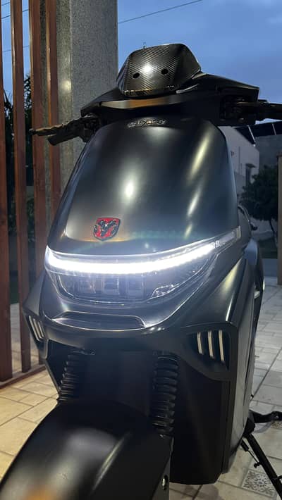 evee S1 2025 model  brand new