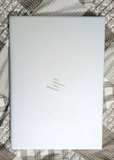 HP Elitebook, 8th generation, core i5, 16GB RAM, 256GB ROM