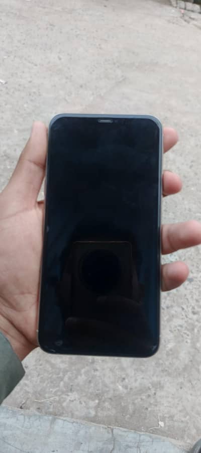 11 pro max 64 gb face id ok true tone ok 82 health