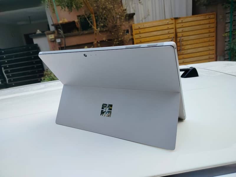 Microsoft surface pro 5 1