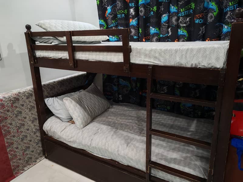 Triple Bunk Bed 2