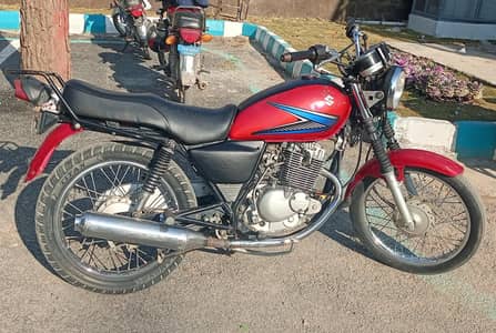 Suzuki GS 150 for sale. 0/3/3/5/5/0/0/5/3/3/1