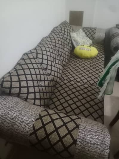 Five-seater sofa set and rectangular 6-chair dining table for sale