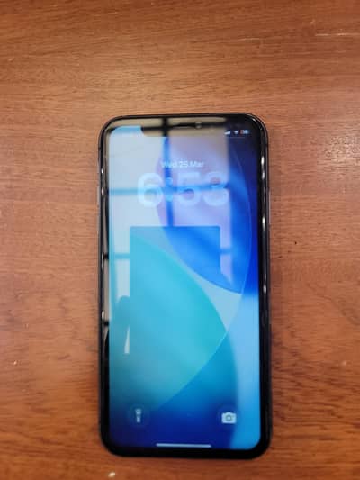 i phone 11 fac unlock 64 gb pta  approved  only phone