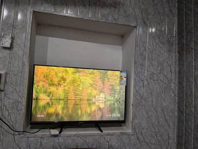 Konvo 32” Smart QLED TV – Brand New (7 Days Use) | Box Pack