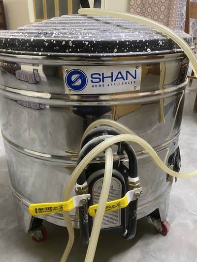 Shan tandoor 6 roti maker negotiable price