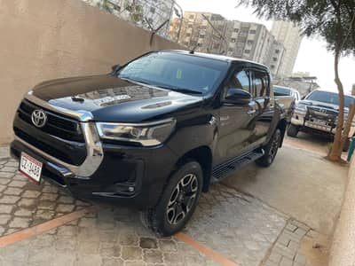 Toyota Hilux Revo 2021 V Top Of The Line New Shape 38000km