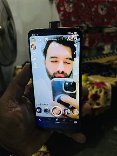 oppo reno2 z 8 256 urgent sale