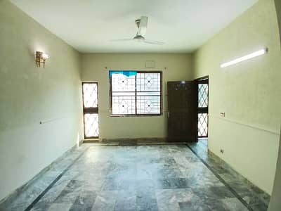 08 MARLA RENOVATED HOUSE FOR RENT IN JOHAR TOWN LAHORE
