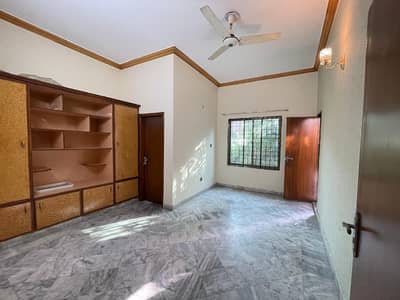08 MARLA UPPER FIRST FLOOR PORTION FOR RENT IN JOHAR TOWN LAHORE