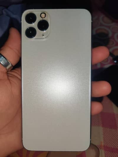 iPhone 11. pro max factory unlock 256 GB 91 battery health 10/10