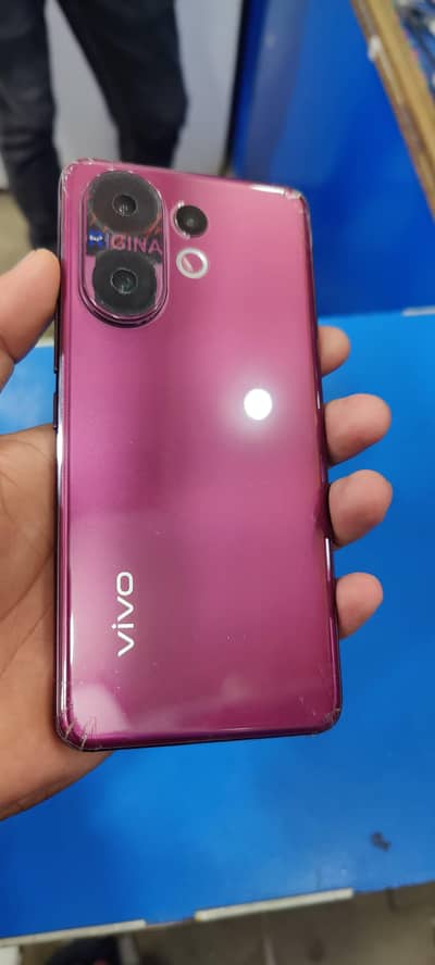 vivo v60 5G 12gb 512 . . 11 month warranty