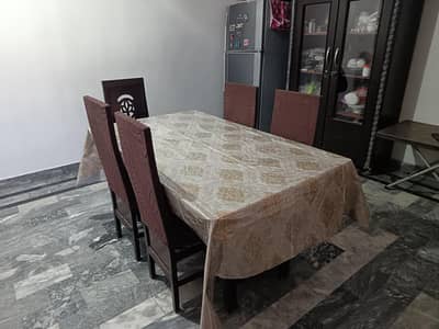 6 seater dining table