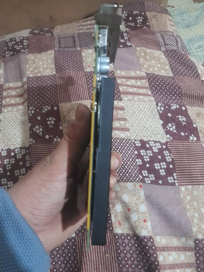 Nvidia Quadro M2000 4