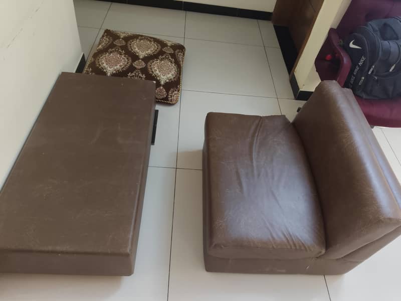 SOFA SET. BROWN. 2