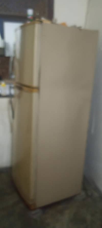 Refrigerator for sale cell no 03224902450