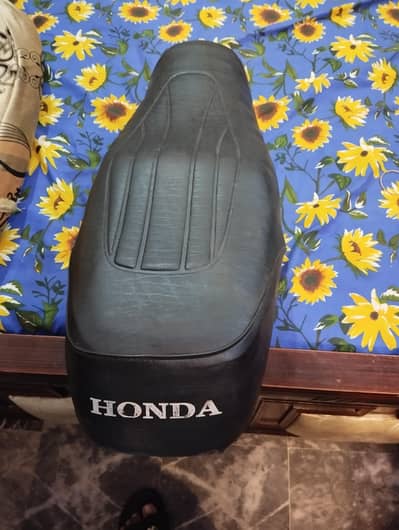 Honda CD 70 ki original seat ha new model wali