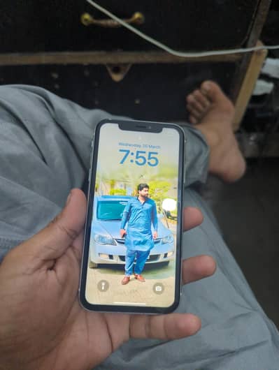 I phone xr non pta out class result 64gb battery health 79