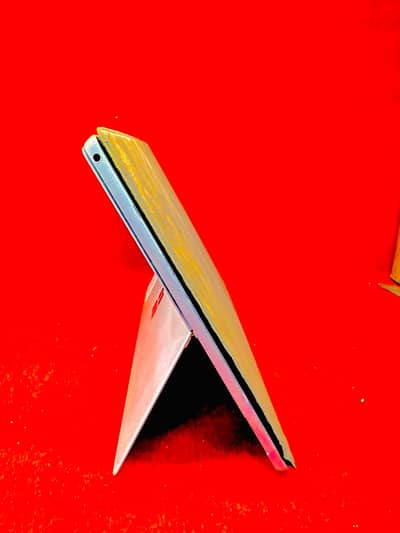 Microsoft Surface Pro (5th Gen)