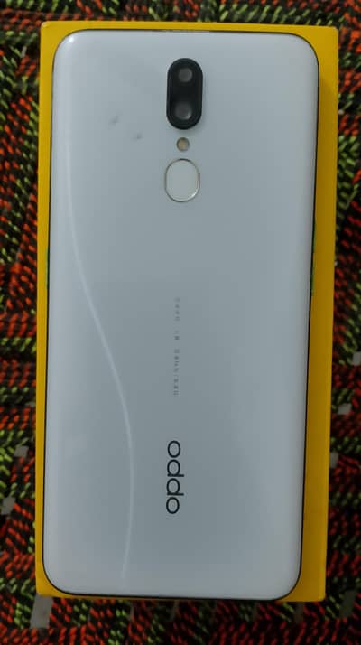 Oppo f11 8gb 256gb 6/10 condition only screen break original panel