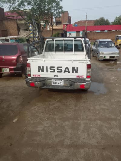 Nissan cheeta 03086472300