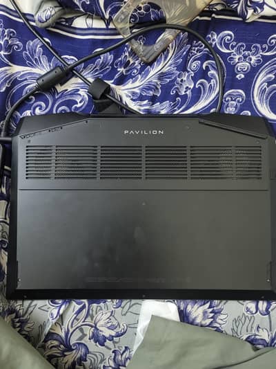 HP pavilion core i5 9th gen 16gb ram Nvidia GTX 1650 4gb 1TB SSD