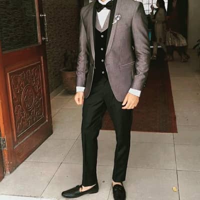 taxedo style 3 piece brand new