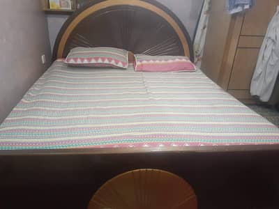 Used bed set with two side tables