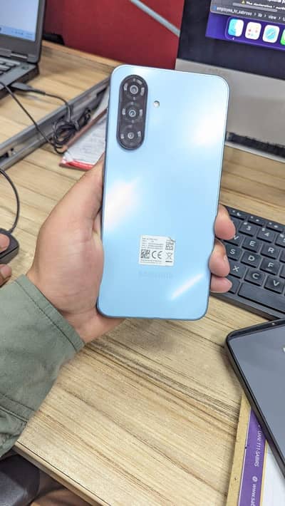 Samsung A17 8/256 all ok 11 monthly waranty box cable