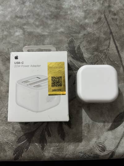 Iphone 20 watt original charger