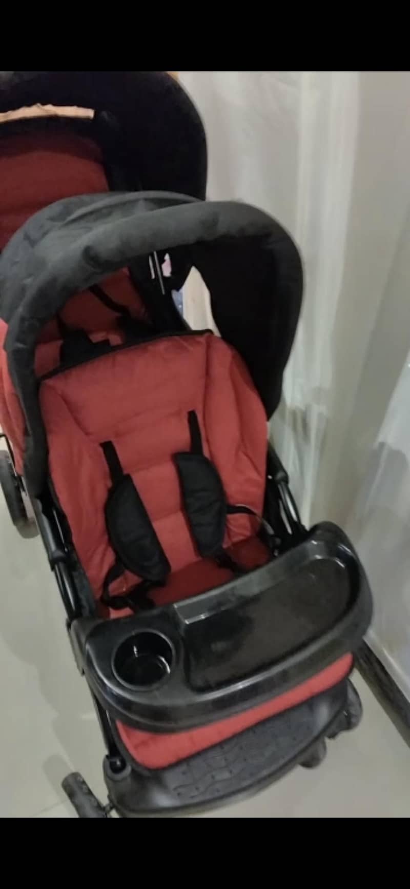 "بہترین کوالٹی کی پرام (بچوں کو باہر لے جانے والی) دبئی سے امپورٹڈ ہے" 3