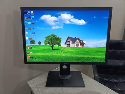 Dell Ultrasharp Up3017 30 inch 2k Ips W-Led graphics monitor sRGB99%