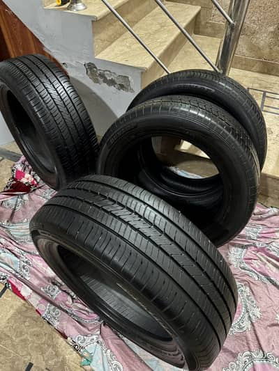 Used dunlop tires sell 5k mileage 255 235 r18