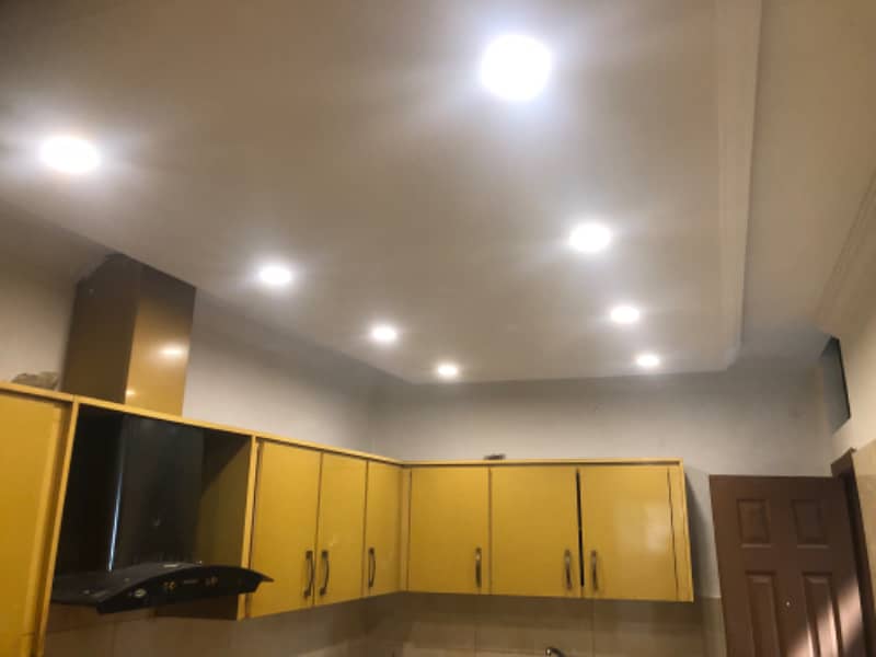 Ideal location solid construction 0