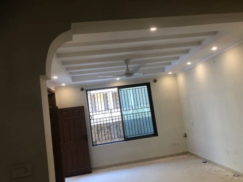 Ideal location solid construction 1