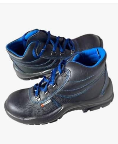 "KYNOX Safety Boots - Italian Craftsmanship"