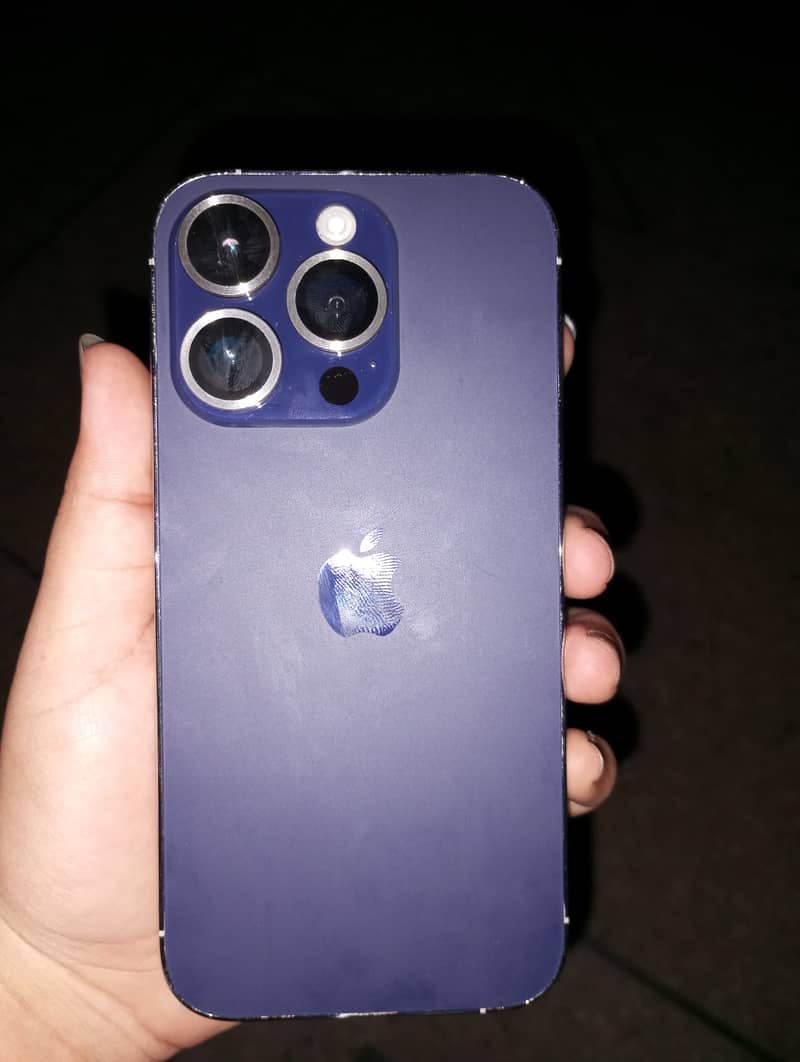 Apple iPhone 14 Pro 4