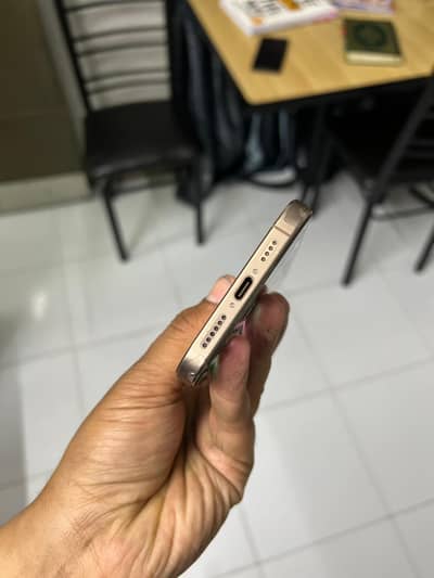 iPhone 16 pro max non pta