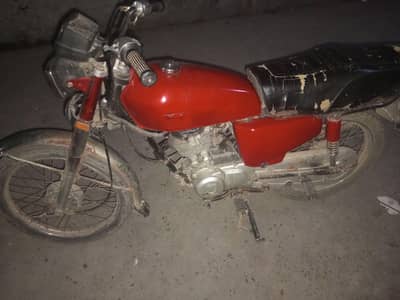 2004 Honda 125 bike hai engine ki halt 50+50 hai dimqnd mare finel 60k