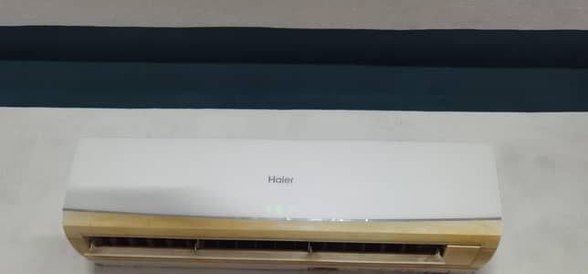 2 ton Haier Ac in Running condition
