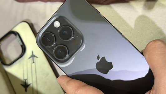 Lush Condition iphone 15pro JV 128gb 10/10