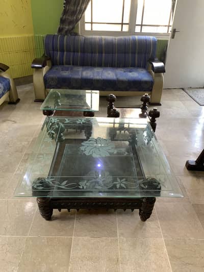coffee table set (good condition)
