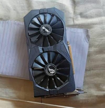Asus Rx 570 strix OC 4gb gddr5 vram Max temp 67° Non repaired
