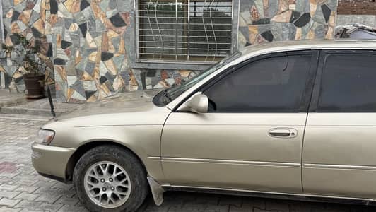 2D carolla 2000 model