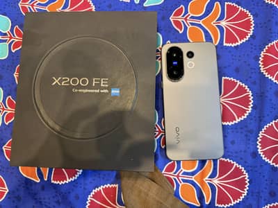 VIVO X200 FE 12/512 GB